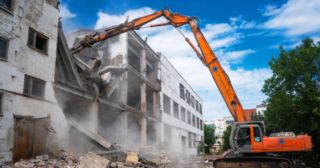 Промышленный демонтаж зданий Щелково, цена от 2970 руб.